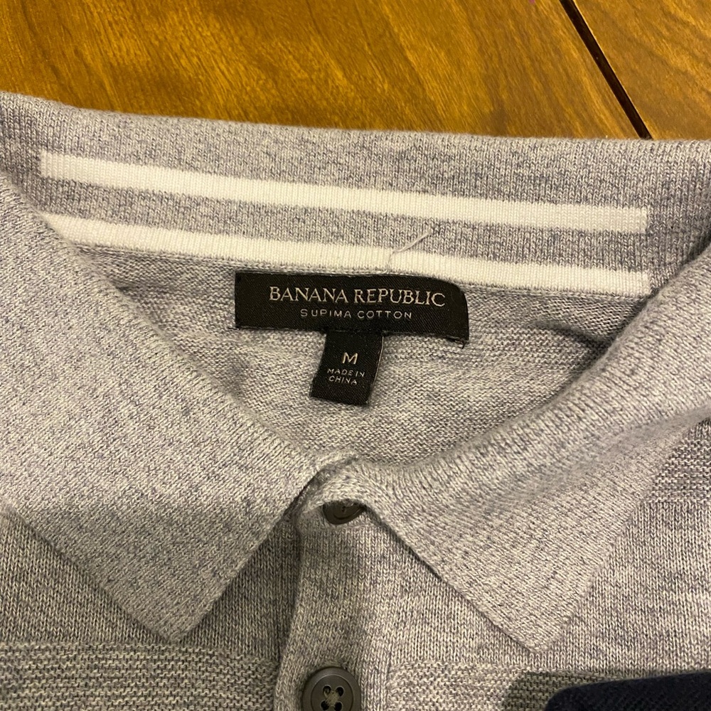 Lot of 3 Banana Republic Polos Men’s Size Med. Blue, Gray, Brown